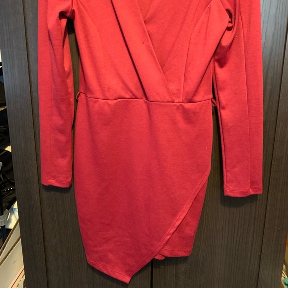 Burgundy asymmetrical dress Medium - Picture 2 of 5